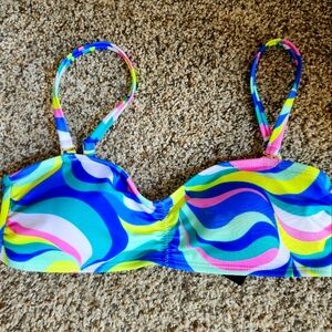 NWT No Boundaries Juniors’ Swirl Bralette Bikini Top, Size M